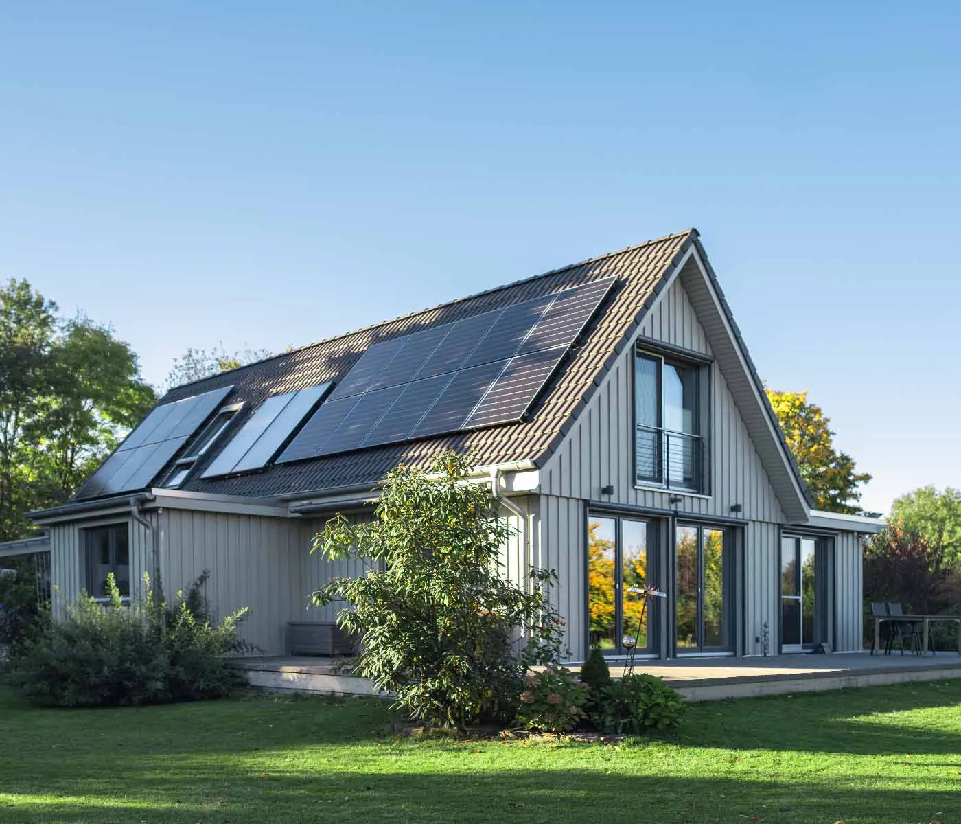 PV Green Photovoltaik Solar Nachhaltigkeit Kachel 01