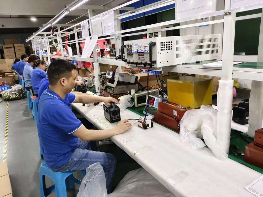 Fabrikarbeit (3)