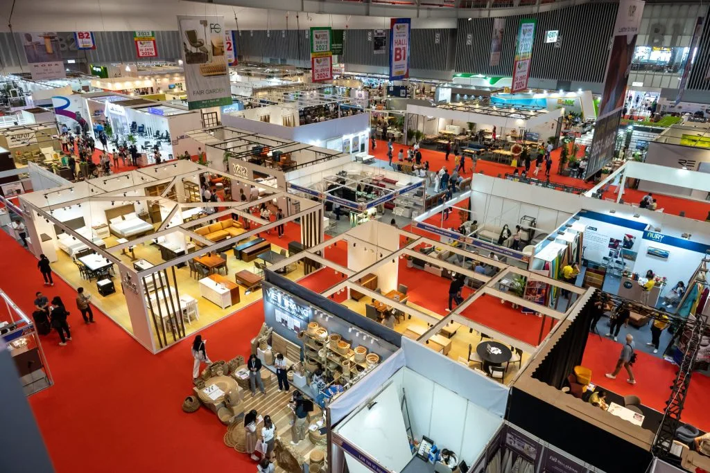 Expositions de meubles
